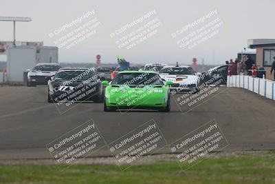 media/Jan-18-2026-CalClub SCCA (Sun) [[8bc6468723]]/Group 5 Race/Turn 1/